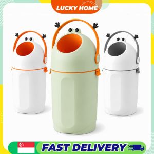 【Lucky Home】 Cute Character Sealed Trash Bin Large Capacity Odor Control Waste Bin One Hand Rotating Lid for Home