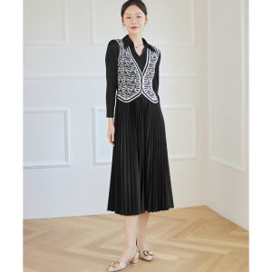 NOVA quality⭐One person one pleat ⭐ Miyake fold original design temperament lapel long sleeve fake two splicing new dress slim pleated skirt