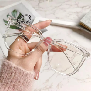 BELI 1 GRATIS 1 Kacamata Anti Radiasi Y650 Bingkai Transparan Fashion Terbaru Pria Wanita Gaya Simple Korean