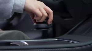 Adjustable & Foldable Magnetic Phone Holder N52  Magnet 360° Rotatable Vacuum Suction Cup Mount for Dashboard Bathroom Tiles Glass Surfaces - ABS Material Car Phone Holder