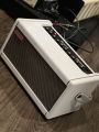 Positive Grid Spark Smart Guitar Amplifier - Putih. 
