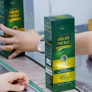 Dầu Gội Phủ Bạc Thảo Dược BIOCOS - Tóc Đen Mượt Ngay Từ Lần Gội Dầu Tiên 200ml