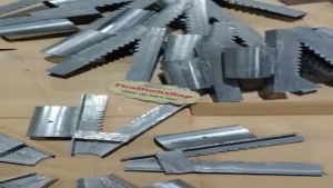 1/ Kẹp Nhổ Sắn Nhổ Mì Hàn V Tuýp Chắc Chắn