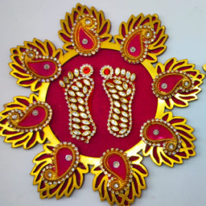 Traditional Kundan Lakshmi Charan Lakshmi Legs Pagliya Lakshmi Feet | Diwali & Home Decor | Festive Decor (Size - 6 inches | Pack of 1 pc)