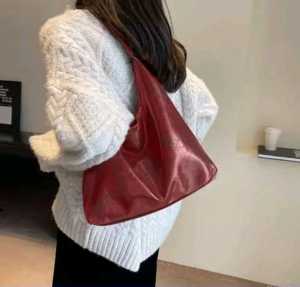 Tas Tote Bag Wanita Kuliah Kerja Santai / Tas Bahu Totebag Terbaru