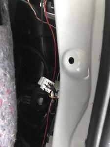 ปลั๊ก Y-Socket ไฟท้าย 2 ชิ้น ช่องลึกซึ้ง LEGENDER Fortuner Yaris 2016-2022