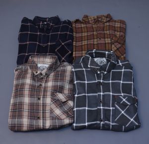 Koleksi Kemeja Flanel dan Slimfit Terbaik untuk Pria