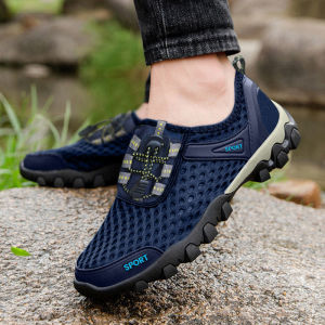 QXshop สินค้าแนะนำ รองเท้าผ้าใบแฟชั่นสำหรับผู้ชาย รุ่นนี้แนะนำเลยน้า ทรงสวยมาก วัสดุดีเวอร์ มีให้เลือกสวมใส่ใช้งานถึง 3 สี งานดีขนาดนี้พลาดไม่ได้เเล้วนะ