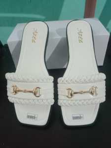 sandal teplek slop model tali kepang kombinasi rantai kecil