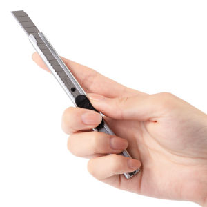 GreenHouse มีดคัตเตอร์ อเนกประสงค์ คัตเตอร์ด้ามแสตนเลส คัทเตอร์ คัตเตอร์เหล็กเล็ก อุปกรณ์สำนักงาน