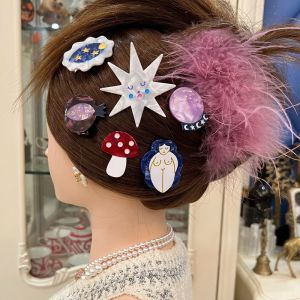 SKINJOY ผ้าโพกศีรษะที่ทันสมัย อุปกรณ์เสริมผม บุคลิกภาพที่ดี คลิปผม INS ดาวดาวดาว ที่หนีบผมรูปดวงจันทร์ ลูกบอลวิเศษ คลิปผมด้านข้าง กิ๊บติดผมเทพนิยาย กิ๊บติดผมผู้หญิง คลิปปากเป็ดเกาหลี เห็ดเดรส กิ๊ปติดผมอาซีเตท