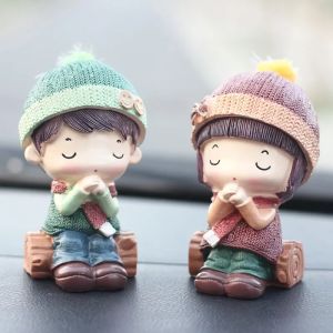 FFBH Creative Resin Statue for Couples Cute Doll Miniature Figurine Character Car Ornament Crafts Gifts Home Decoration 1 Set 4P7H5