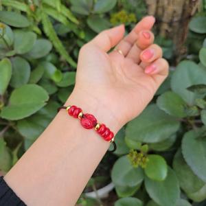 Q2332 Vòng ngũ điếu túi tiền Ngọc Huyết đỏ dây cáp khóa bấm Hỏa và Thổ - Phong Thuỷ TUDO P