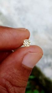 Natural Light Yellow Diamond - Berlian Asli Banjar Kualitas Bagus Est 030 Carat