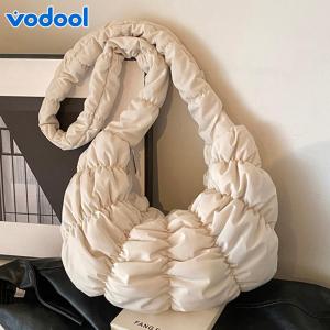 Ruched Cloud Trendy Crossbody Bag Large Capacity Dumpling Bag Solid Color Fashion Hobo Bag Crescent Bag for Women