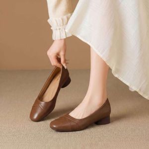 Free Shipping Shallow-Toe WomenS Flats Soft Leather Soft Sole Comfortable Mom Shoes 2026 Spring/Autumn New Style Flat Heel Comfortable For All-Day Wear Small Leather Shoes
