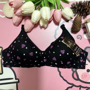 เสื้อชั้นในผู้หญิง เสื้อชั้นในสำหรับเด็กสาววัย คัพ B ดันทรงสวย ฟองบาง สายปรับได้ ลายหัวใจ ไร้โครง [32-38]