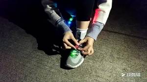 WH Mini round running light nighttime outdoor sports safety warning light high-brightness LED flashing portable clip design
