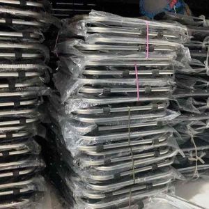 Ghế câu cá inox màu đen có 2 loại thấp và cao