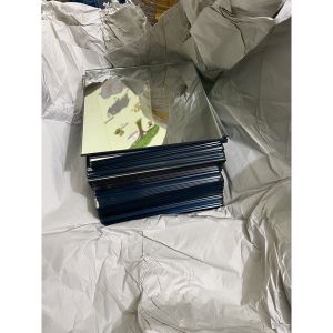 Gương thủy tinh dán tường soi toàn thân kt 20x20 dày 4ly.