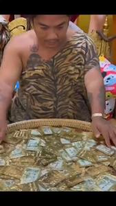Thai Buddhist jewelry A-Zan Jiang Kai Er Ge Feng Fu Tablets Thai Buddhist Scripture Amulet Card