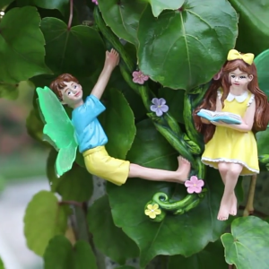 Set Of 2 Hanging Vine Elves Sculptures Resin Model Figurine Decors For Living Room Bedroom and Balcony Decoration