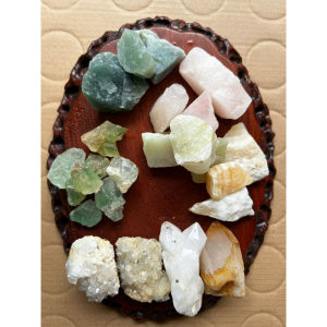 Combo 1kg đá thạch anh nhiều màu sắc đá thô nhiều màu đẹp năng lượng cao trưng bày phong thủy rải móng nhà hồ cá