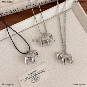 [COD] Modingdue Exquisite Fashion Mini Horse Pendant Long Necklace For Women Sweet Cool Sweater Chain Minimalism Jewelry Accessories Gifts