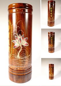 Freeship 1 Ống đựng nhang vẽ hoa sen gỗ Tràm bông vàng cao 32cm