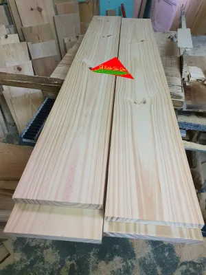 Tấm gỗ thông rộng 20cm x dày 2cm x dài 1m5-1m2-1m-80cm-70cm được bào 4 mặt thích hợp làm kệ trang tríđóng vật dụng