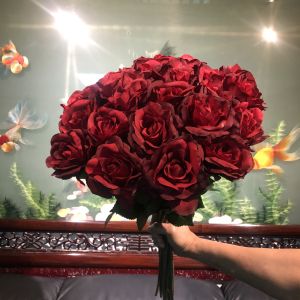 ดอกกุหลาบสีแดงดอกใหญ่ กุหลาบปลอมก้านยาว ดอกไม้ประดิษฐ์เกรดพรีเมี่ยม Artificial Red Rose