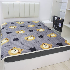 Thảm trải giường Yuki nỉ nhung mịn êm ấm áp size 1m2x2m 1m6x2m 1m8x2m 2m2x2m |chần bông tinh khiết 100%[Thỏ xám]