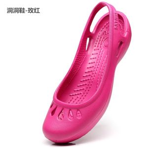 [Free Shipping] Japanese And Korean Style Summer Flat-Soled Clogs For Women Featuring A Soft Sole Non-Slip Design Lightweight Construction A Closed-Toe Style And A Slight Wedge Heel Suitable For Beach Wear And Water Activities