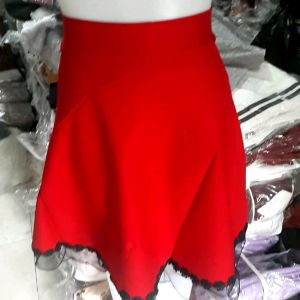 Des rok 502 tile red