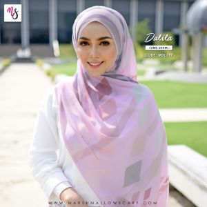 Marshmallowscarf Dalila Shawl Chiffon Georgetta Custom printed Cooling material Minimal iron needed Sligthly stretchable big measurements