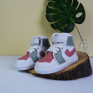 Sepatu Boots Anak Perempuan Usia 8 Bulan - 5 Tahun Sneakers Baby Tali Perekat Terbaru