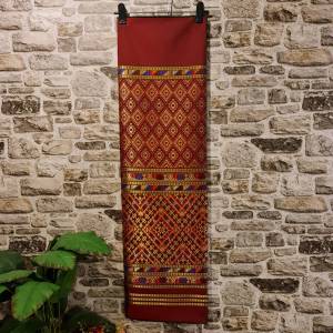 156.ผ้าไหมแกมฝ้าย ผ้าทอทั้งผืน ลายลาวครั่ง สีแดง