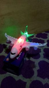 MAINAN PESAWAT GARUDA INDONESIA ADA MUSIKNYA/AIRBUS.A380/MAINAN ANAK