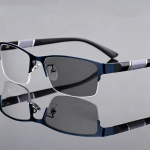 Cermin Mata Baca untuk Lelaki Perniagaan Photochromic Reading Glasses Anti-Blue Light UV Protection Ultra-Ringan Alloy Semi-rim Eyewear