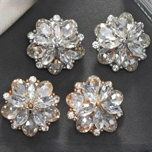 PLLEWY 2pcs Metal Alloy Crystal Flower Buttons Diamond Embedded Hollow Design Decorative Buttons Exquisite Metal Alloy Buttons Wool Coat