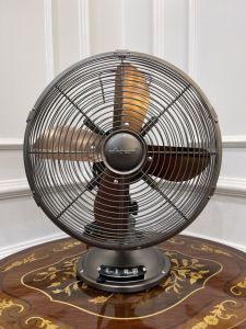 Quạt bàn gam màu giả cổ nhỏ gọn siêu mát mang phong cách tân cổ điển sang trọng QB3