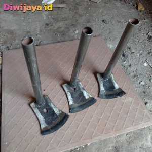 Petel Pahat Kayu Bahan Baja PER - Cangkul Gagang Besi Penggali Tanah - Pecrok Gatul Koret Rumput Super Tebal