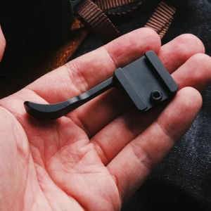 Metal Hot Shoe Thumb-Up Hotshoe Thumb Up Grip For sony A7C A7C2 A7CR Camera Hand Grip Cold boot support microphone LED lights