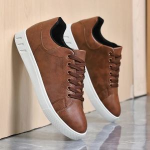 Mens Lightweight and Comfortable Skateboard Shoes Outdoor Casual Sports Shoes 2026