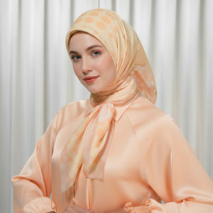 Shafira Laura Printed Scarf | Hijab Kerudung Segi Empat Motif