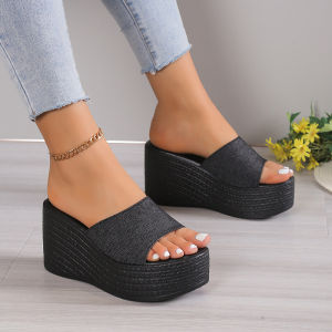 [Free Shipping] Slpers Offers New Summer Styles Of Plus-Size WomenS Platform Sandals With A Simple Design Perfect For Summer Wear