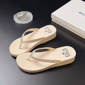 Free Shipping Fashionable Rhinestone Flip-Flops For Women Suitable For Outdoor Wear In Summer With Thick Soles And Wedge Heels Perfect For Pairing With Dresses And As Beach Sandals