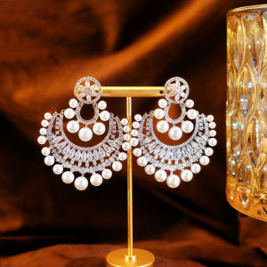 SEQUITO Personality Modern Brides Costume Jewellery Pearl Chandelier Shape Silver Plated Drop Earrings Anniversary Jewelry SE1028