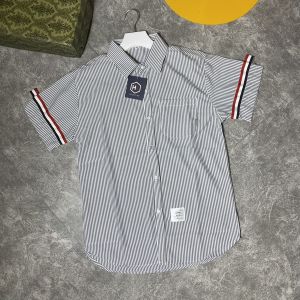 Áo sơ mi nam tay ngắn trắng phối họa tiết sọc  vải lụa không nhăn kiểu hàn quốc mẫu mới nhất cao cấp