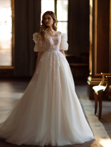 A-Line Wedding Dress Sparkly Mid Back Square Neckline Floral Lace Short Sleeves Glitter Zip Back